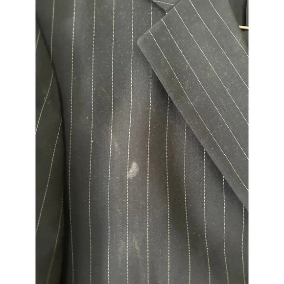 Emanuel Ungaro men’s size 38s/32w Suit - Picture 4 of 9